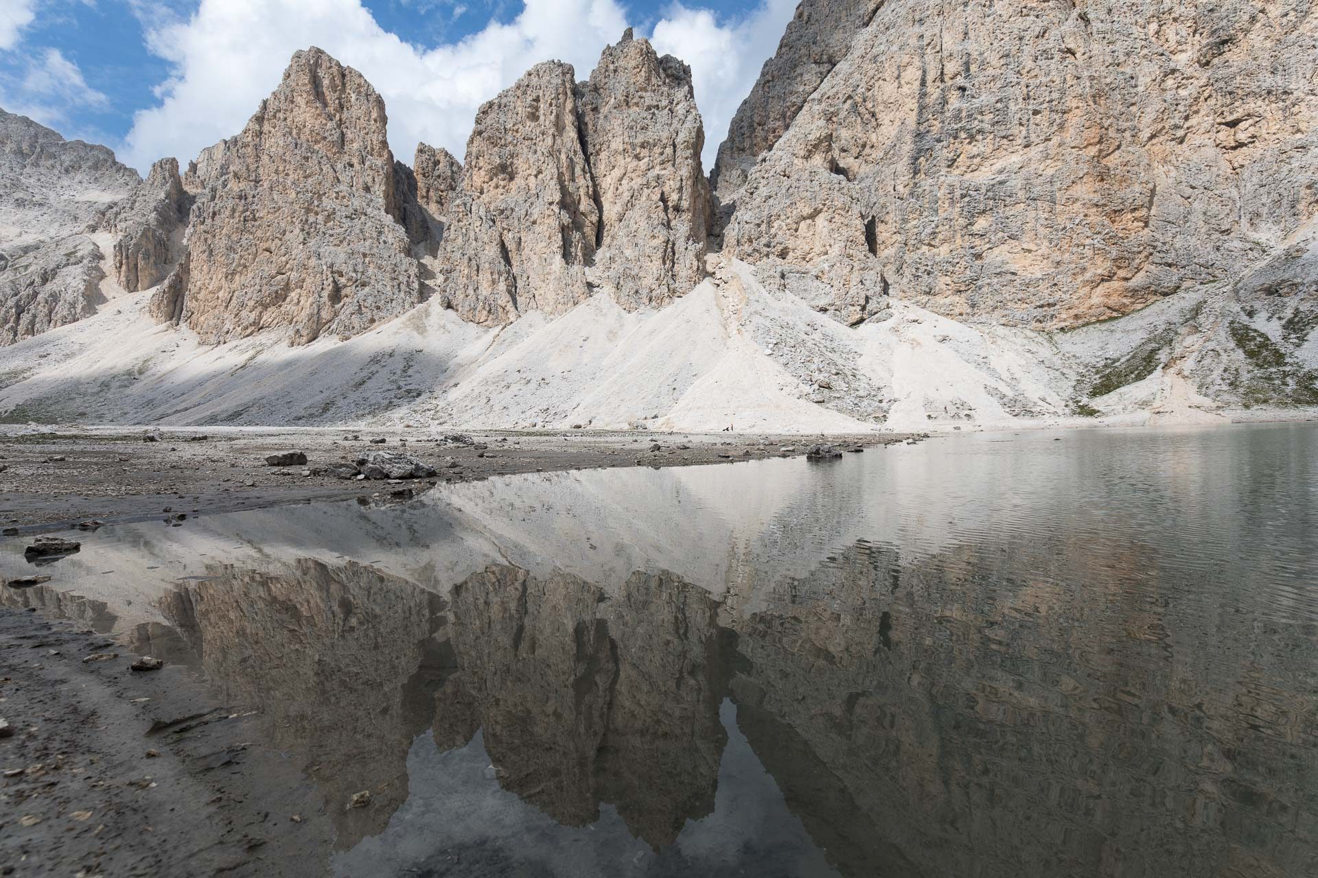 Lago di Antermoia Catinaccio Rosengarten Dolomiti