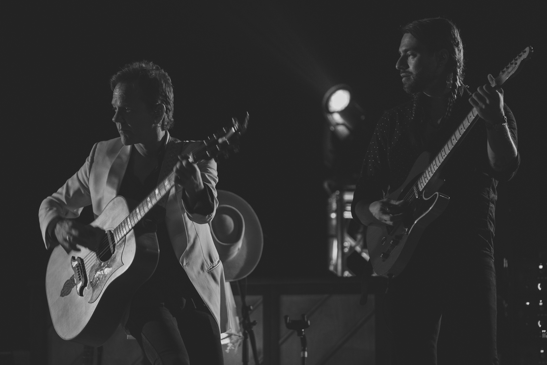 Kiefer Sutterland in concerto al Blue Lakes Festival di San Cristoforo al Lago