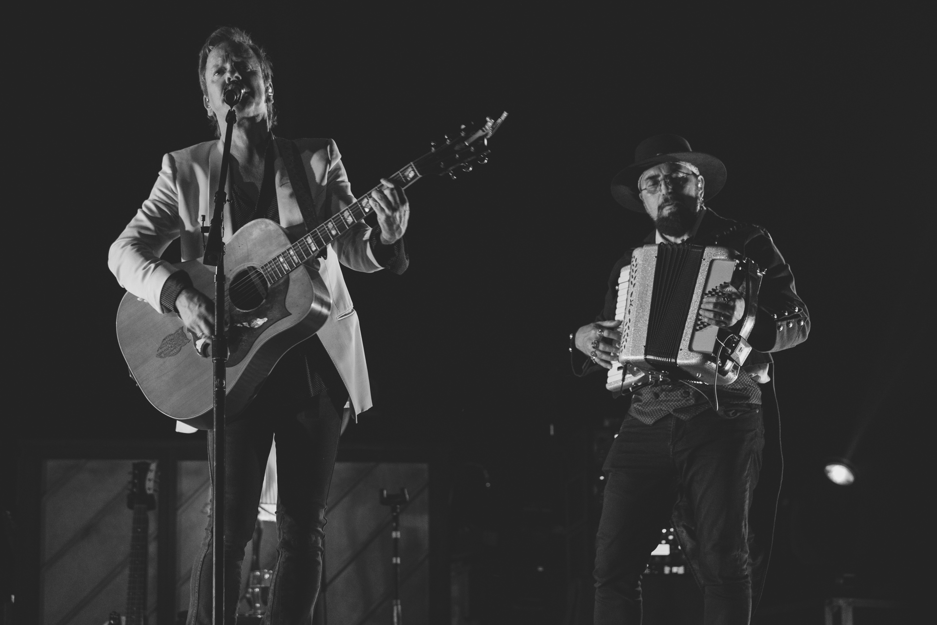 Kiefer Sutterland in concerto al Blue Lakes Festival di San Cristoforo al Lago