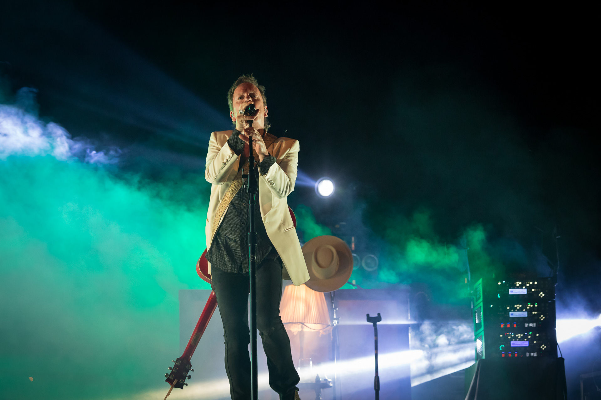 Kiefer Sutterland in concerto al Blue Lakes Festival di San Cristoforo al Lago