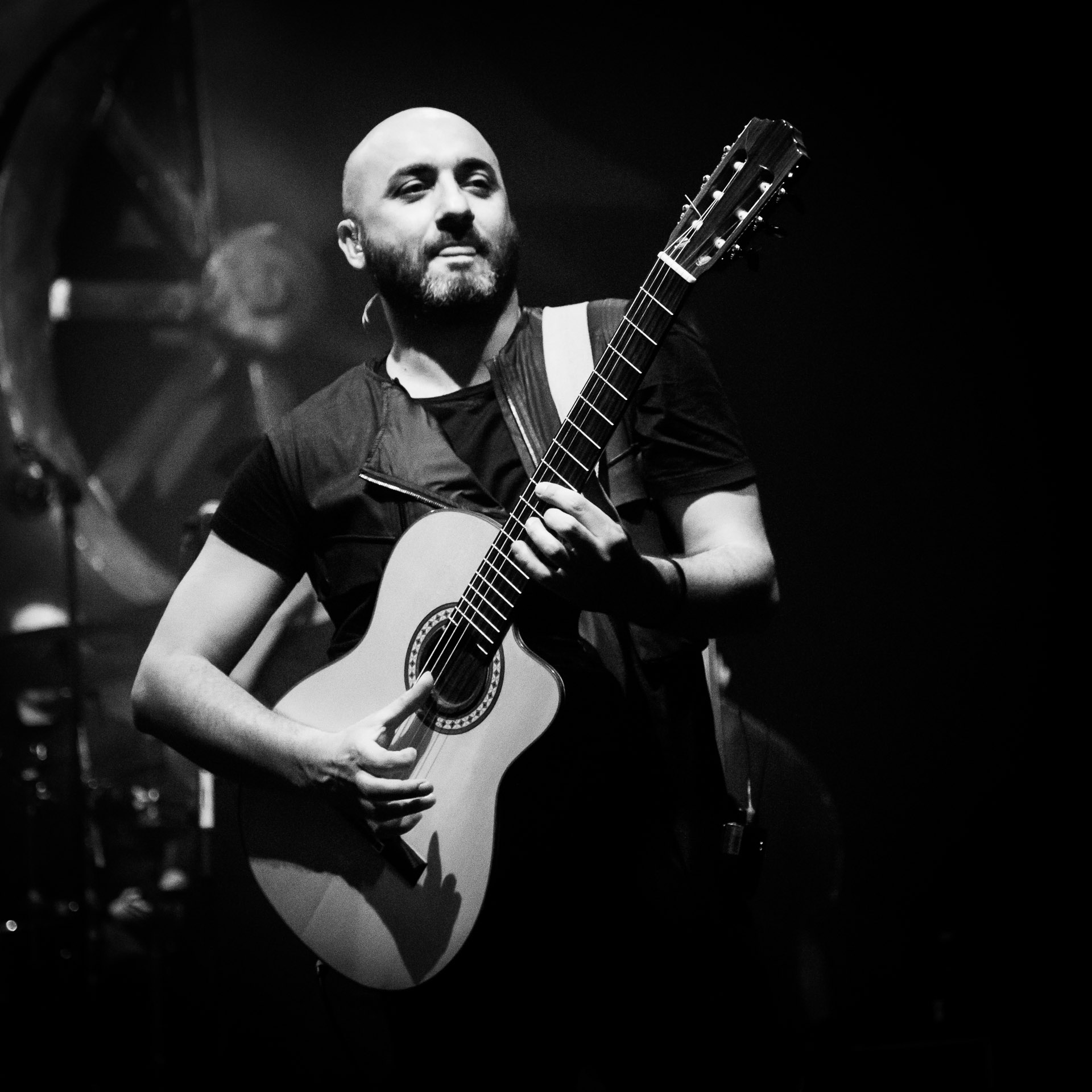 Alessandro Mannarino in concerto al Palameeting di Riva del Garda Apriti Cielo Tour